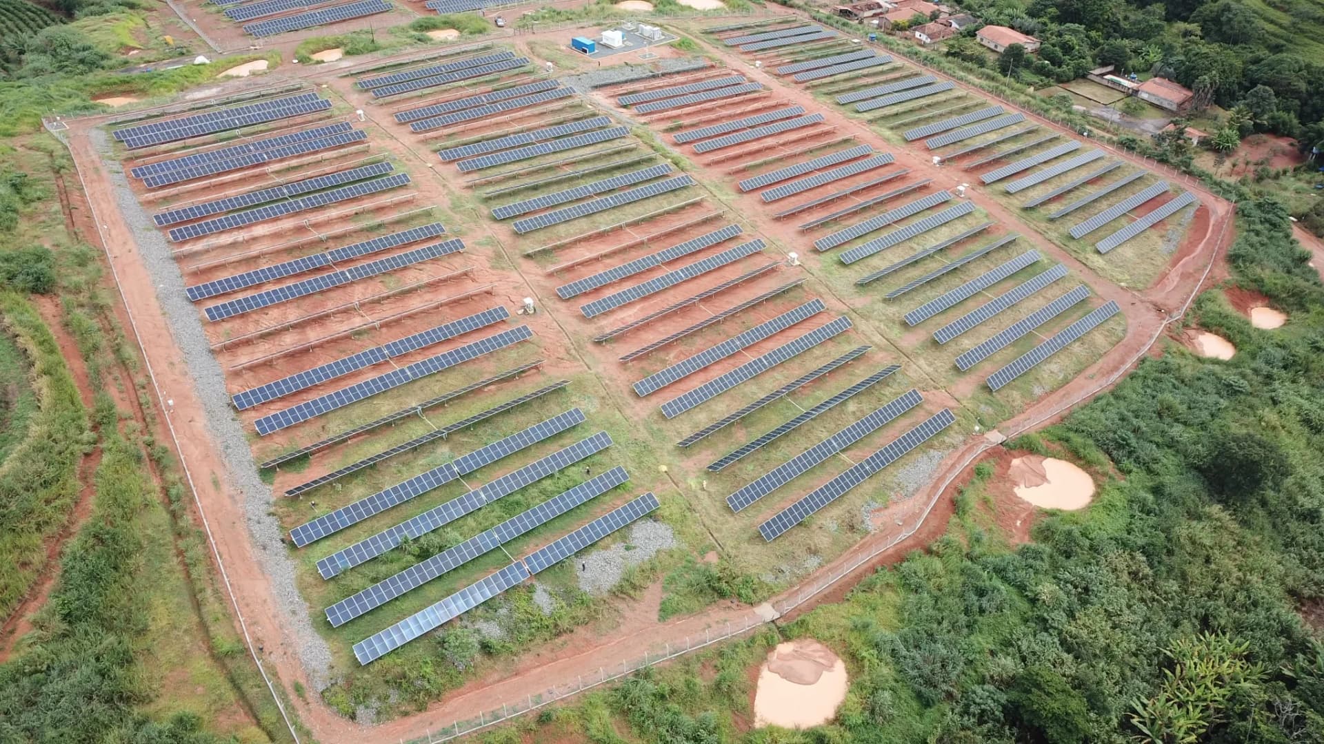 Vista aérea oblíqua dos blocos da UFV Guaxupé 8665